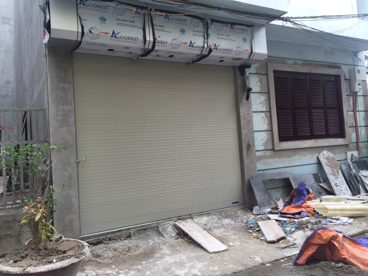 cửa cuốn E50i của Austdoor tại Yên Hòa, Cầu Giấy, Hà nội