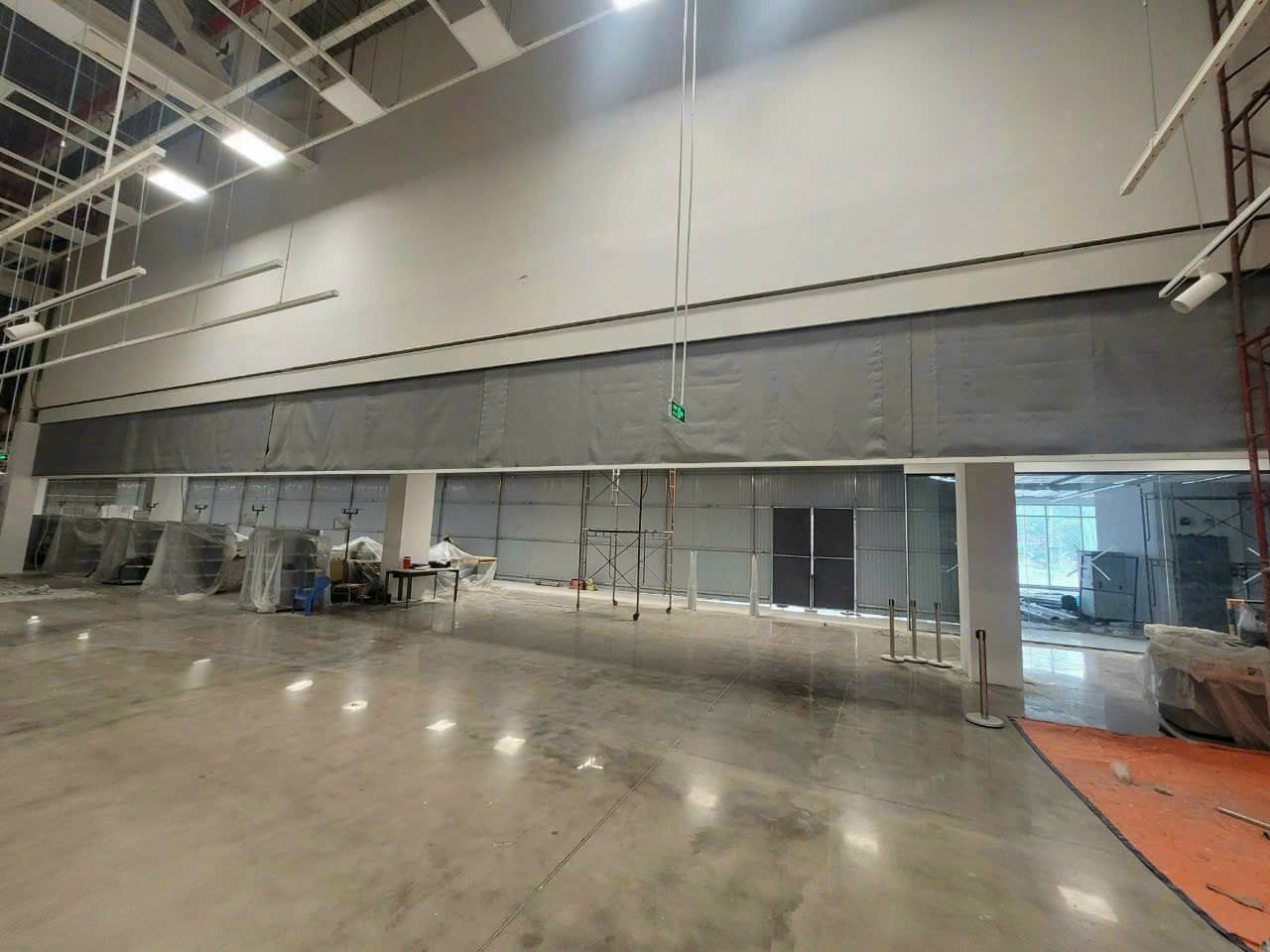 lắp đặt màn cuốn ngăn cháy, ngăn khói trong nhà xưởng