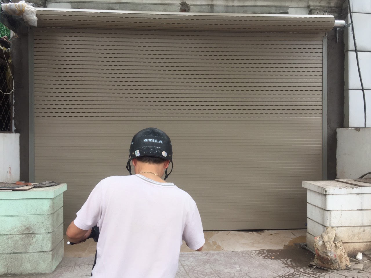 Muốn lắp đặt cửa cuốn tại Hàng Gà, Hoàn Kiếm, Nội