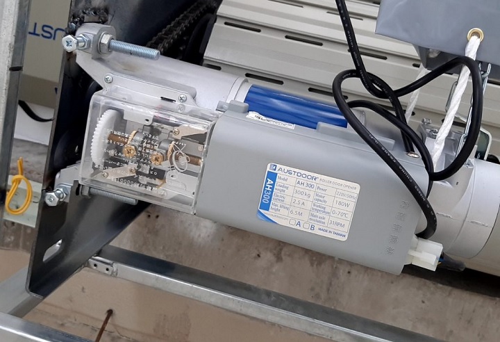 Bộ Tời Austdoor AH300